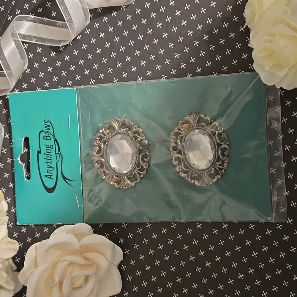 Anything Bows silver tone Vintage Shoe Clips New Old Stock